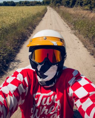 Scrambler Fever Rally 2025 je za mnou 🤙 Hlubokej písek vs. Zbyněk: skóre 2:0 – pro písek, samozřejmě 🏁😅. Royal Enfield je...